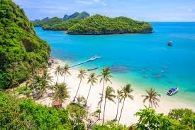 Koh Samui Travel Guide – Best Beaches, Resorts, and Things to Do on Thailand’s Island of Coconut Dreams